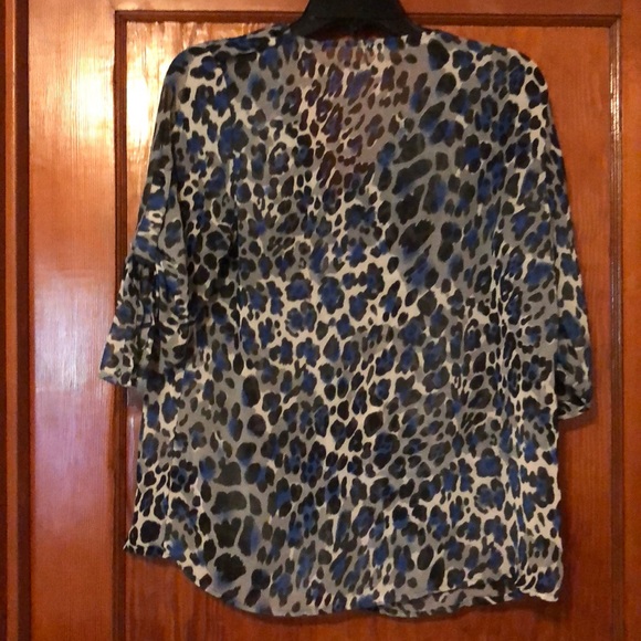 Leopard print button up shirt - Picture 4 of 4